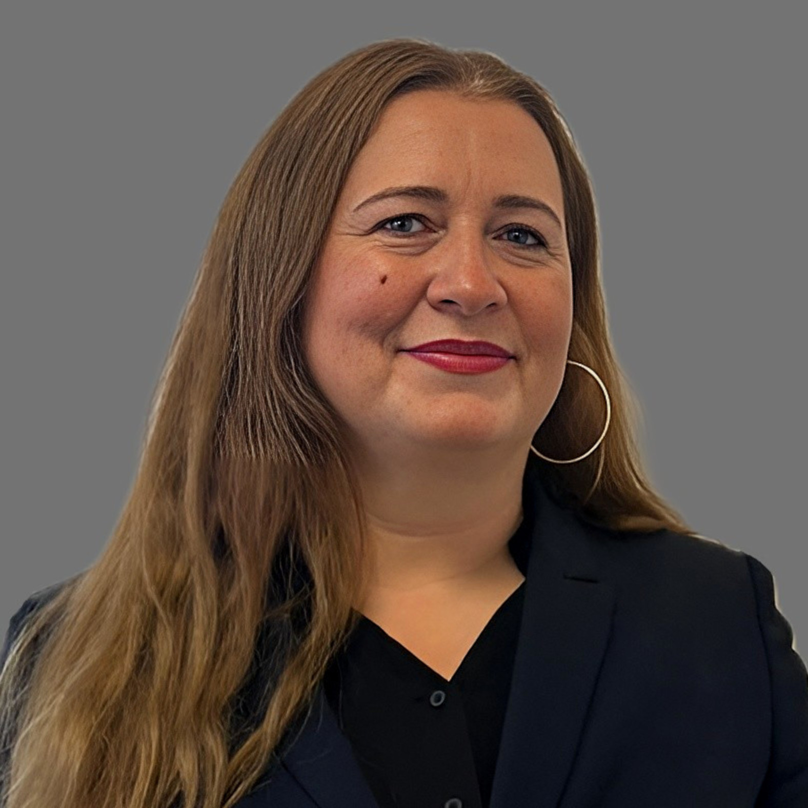 Steuerberatung-Contax.de-Amela-Spahic-grau